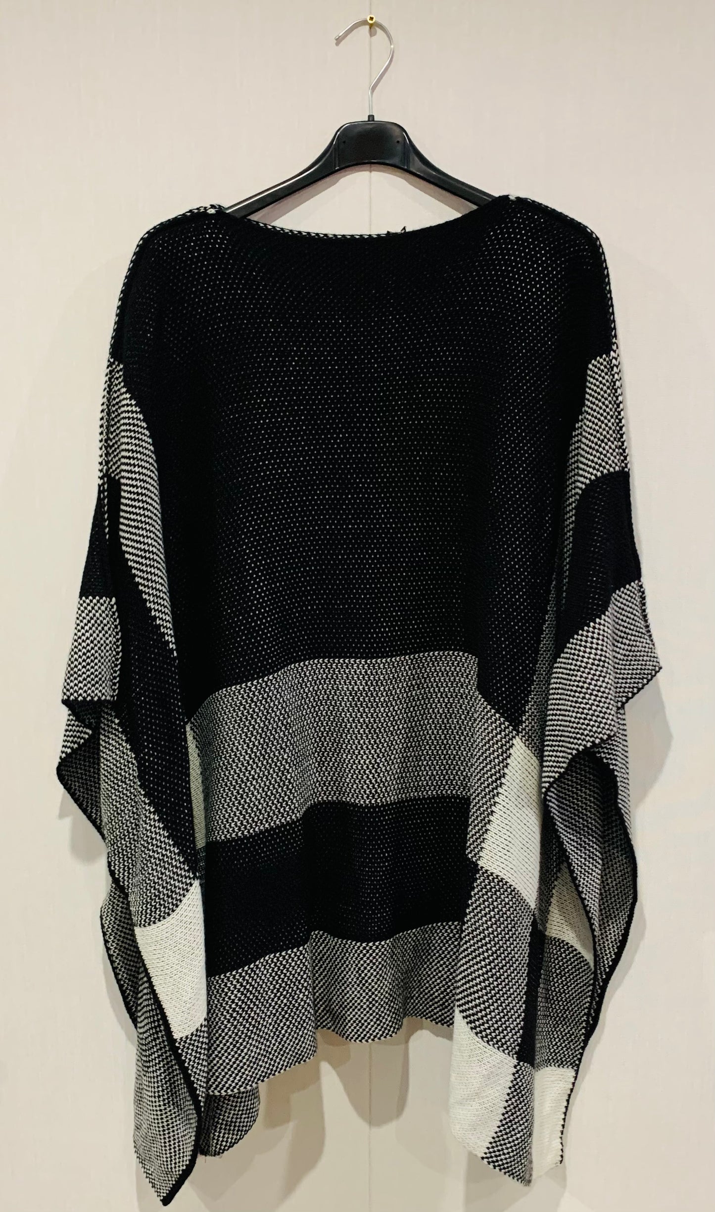 Poncho Poekie ZWART